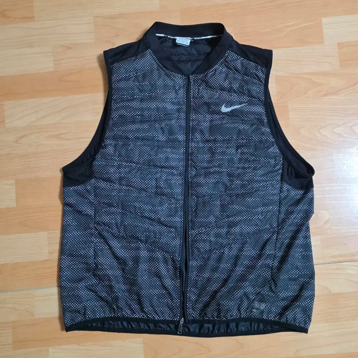 NIKE | 나이키 Nike Aeroloft 800 Flash Reflective Vest Black Camo - 3XL on  Bunjang Global Site.