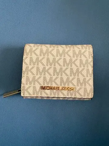 마이클코어스 3단 폴더형 지갑 MK