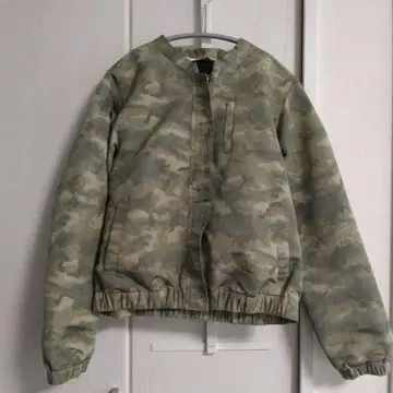 INA SLORE 카모플라쥬 MA-1 자켓