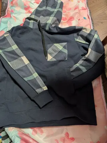 CRESTBRIDGE 체크 무늬 후드티 사이즈 3