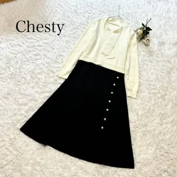 Chesty 체스티 리본 포함 니트 원피스 펄 블랙 화이트
