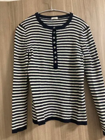 IENA 3 x 3 리브 니트 화이트 블랙 보더 헨리넥 니트