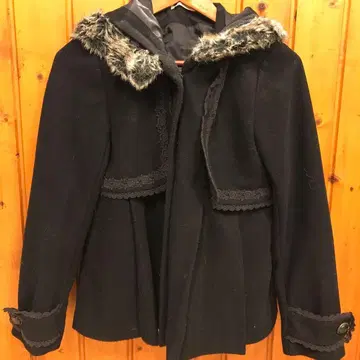 axes femme 플레어 실루엣 자켓 블랙