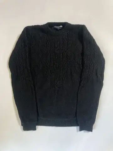 MISERICORDIA 미사리코디아 니트 스웨터 블랙