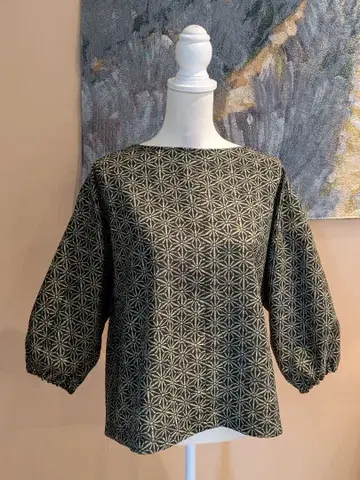 울 블랙 계열 미사용 옷감 기모노 리메이크 7부 소매 풀오버