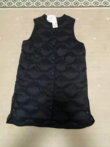 유니클로 울트라 라이트 다운 롱 베스트 다운 베스트 롱 기장 블랙