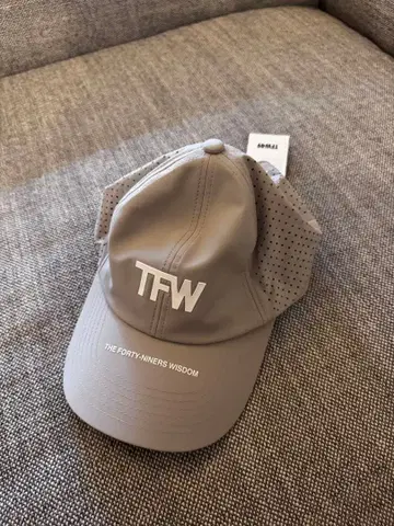 TFW 그레이 캡 통기성 메쉬