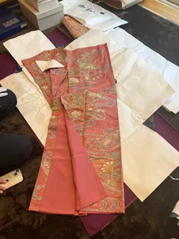 [ 곧 처분 ] 핑크 계열 순수 실크 코몬 기모노