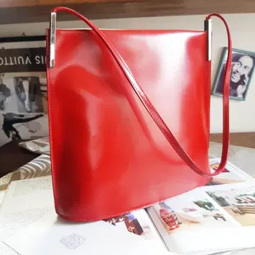 이탈리아제 훌라 숄더백 FURLA