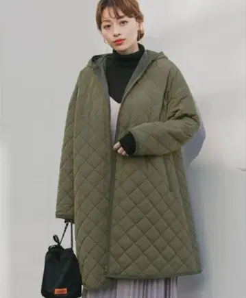 어반 리서치 써니 라벨 퀼팅 텐트 후드 코트 카키