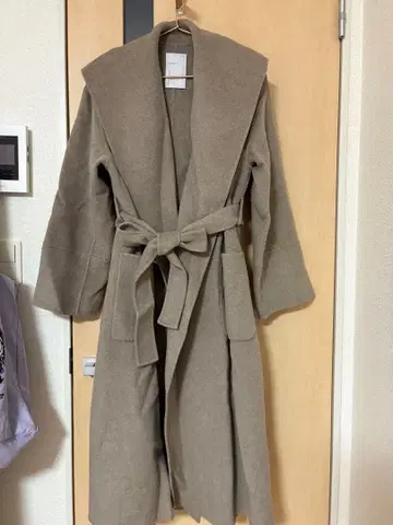 NOBLE 베이지 롱 코트