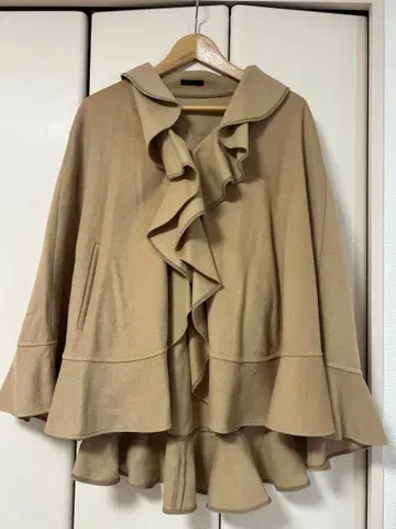 to be chic 캐시미어 혼방 프릴 판초