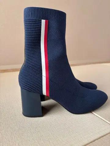 타미힐피거 Tommy Hilfiger 부츠 25cm 힐 7cm