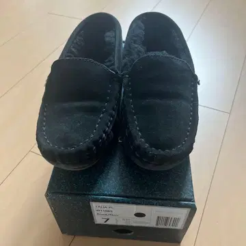 EMU 블랙 스웨이드 모카신 7 사이즈