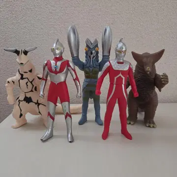 울트라맨 피규어 5체 세트