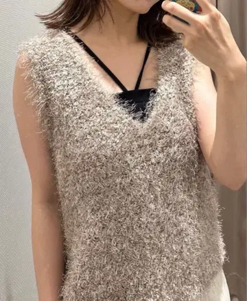 페더얀 V넥 베스트