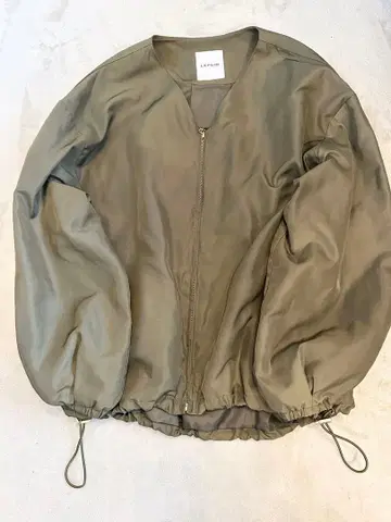 LEPSIM 올리브 카키 벌룬 슬리브 자켓