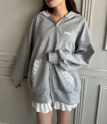 OLIVE des OLIVE 새상품 레이스 후드티