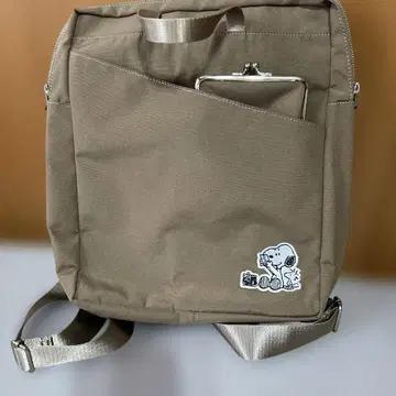 스누피 패턴 브라운 백팩