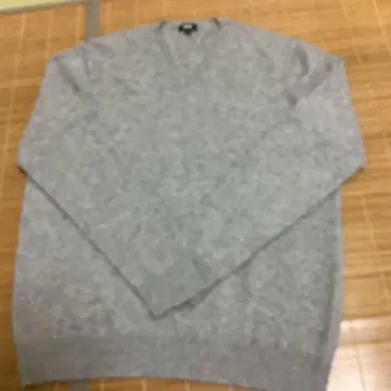 컨디션 최상! 캐시미어 100%(XL) V넥 스웨터 남녀 공용 유니클로