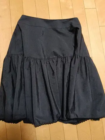 엠즈 그레이시 여성용 40 블랙 플레어 스커트