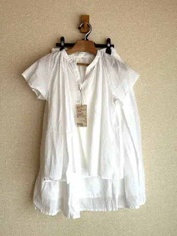 무인양품 강연 보일 개더 스커트 프렌치 슬리브 블라우스 화이트 S 사이즈