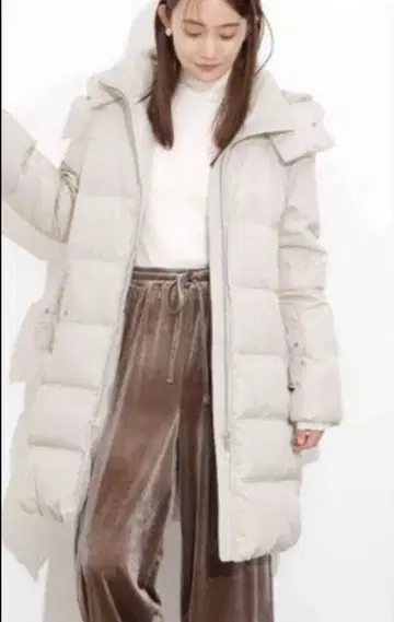 nano UNIVERSE 새상품급 다운 자켓