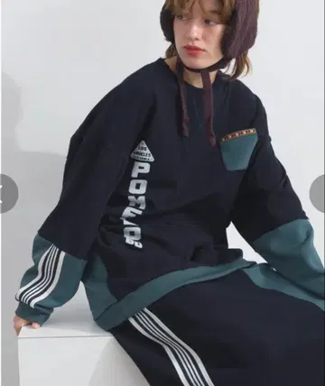 limeinc 라임 잉크 이소재 라인 테이프 풀오버 트레이닝복