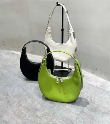 Lui's FEMME 하프문 백 그린