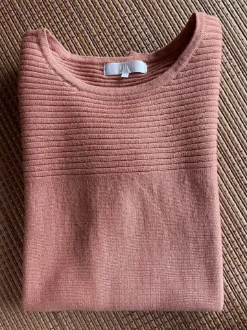 자유구 / 새상품급 니트