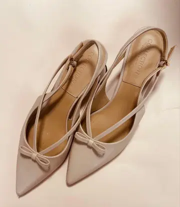 베이지 스틸레토 슬링백 펌프스