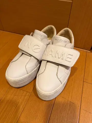새상품급! NO NAME 스니커즈