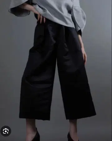 HEVE 새틴 플레어 가우초 팬츠 블랙 38