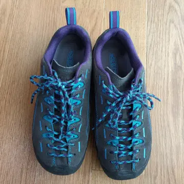 KEEN 그레이/터콰이즈 스니커즈