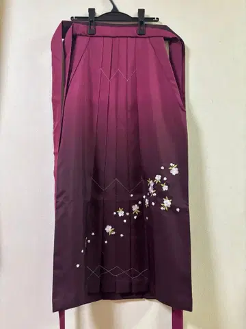 와인 레드 하카마 꽃무늬 자수