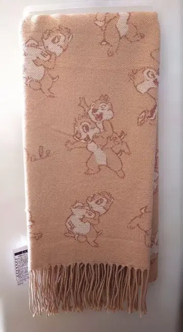 도쿄 디즈니 리조트 칩과 데일 스톨 머플러