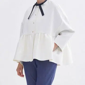 [ 새상품 ] yori 더블 크로스 와이드 자켓 화이트