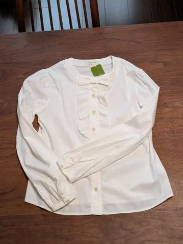 미사용 새상품 Kate Spade 프릴 긴팔 셔츠 (160cm)