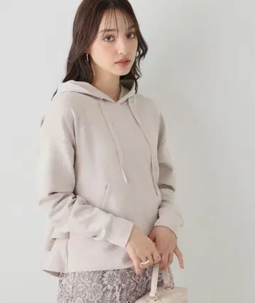 쿠튀르 브로치 새상품 백 프릴 후드티