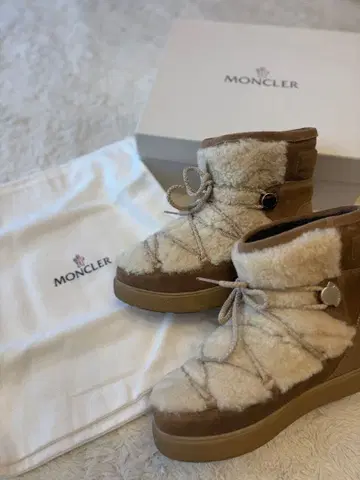 MONCLER 퍼 어그 부츠 37