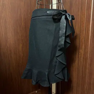 MATERIA 머메이드 라인 스커트 리본 프릴