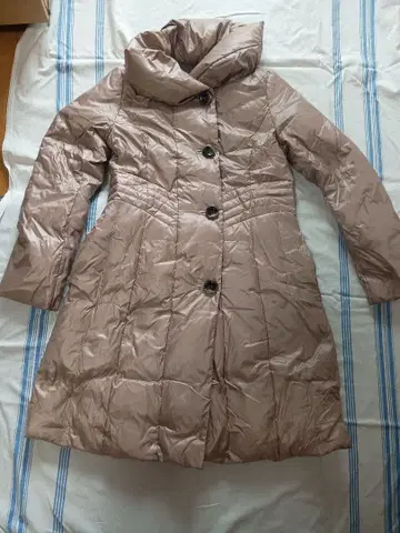 새상품급 CHRISTIAN AUJARD 샴페인 베이지 다운 코트