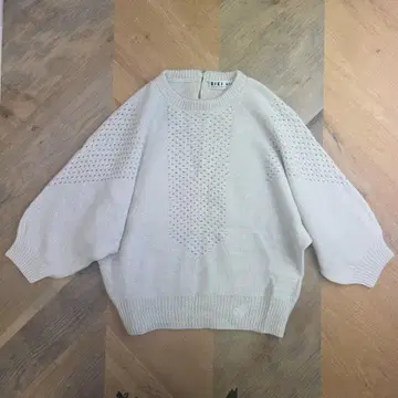 BIKI BIS 아이보리 니트 스웨터 여성용 피코네 y44