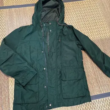 유니클로 마운틴 후드티 그린 남성용 S 사이즈