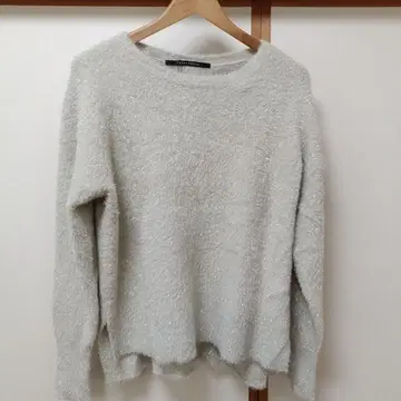 YECCA VECCA 라이트 그레이 긴팔 스웨터