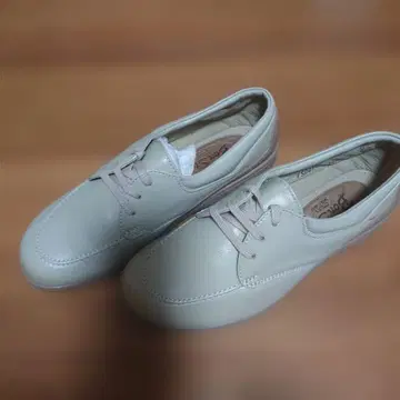 Bon Step 라이트 베이지 신발