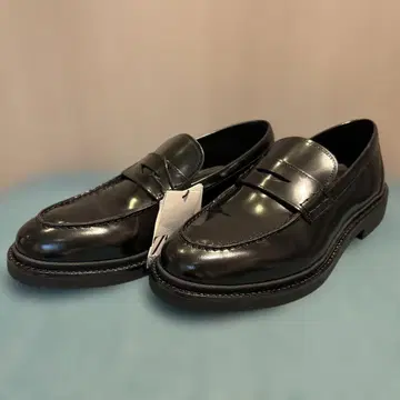 미사용 새상품 ZARA 로퍼 42 27cm 상당