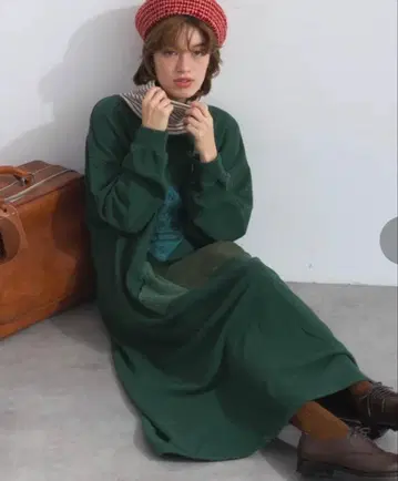 limeinc 라임 잉크 맨투맨 소재 하이넥 롱 원피스