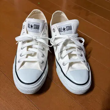CONVERSE ALL STAR 로우컷 화이트 스니커즈