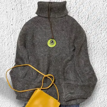 새상품급 pelleq 페레크 하이넥 니트 모헤어 혼방 다크 브라운 F